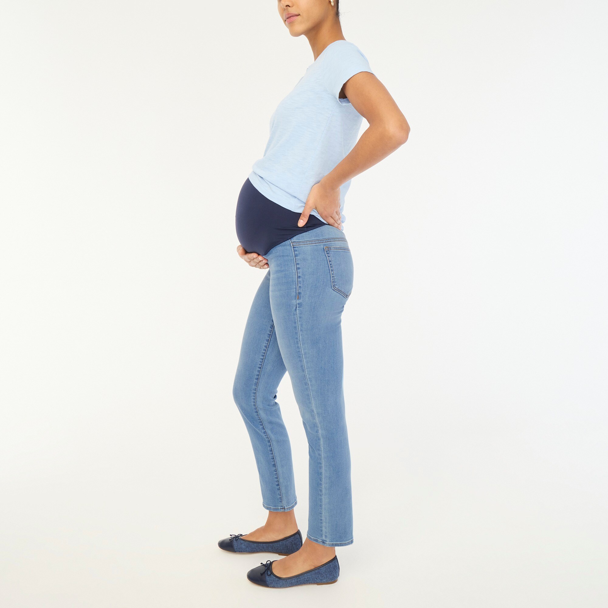 womens Maternity straight-leg jean in signature stretch